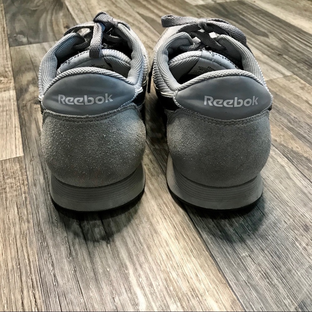 Reebok Classic Sneakers - 13 - Picture 3 of 8